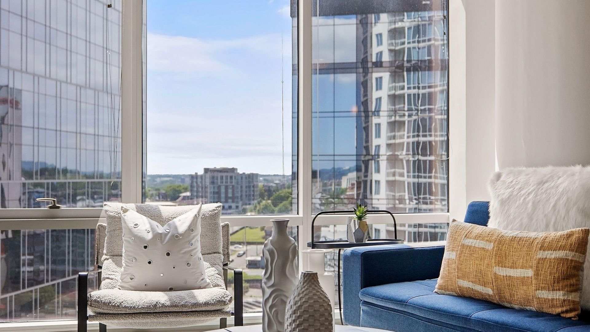 Hotel Placemakr Premier Sobro