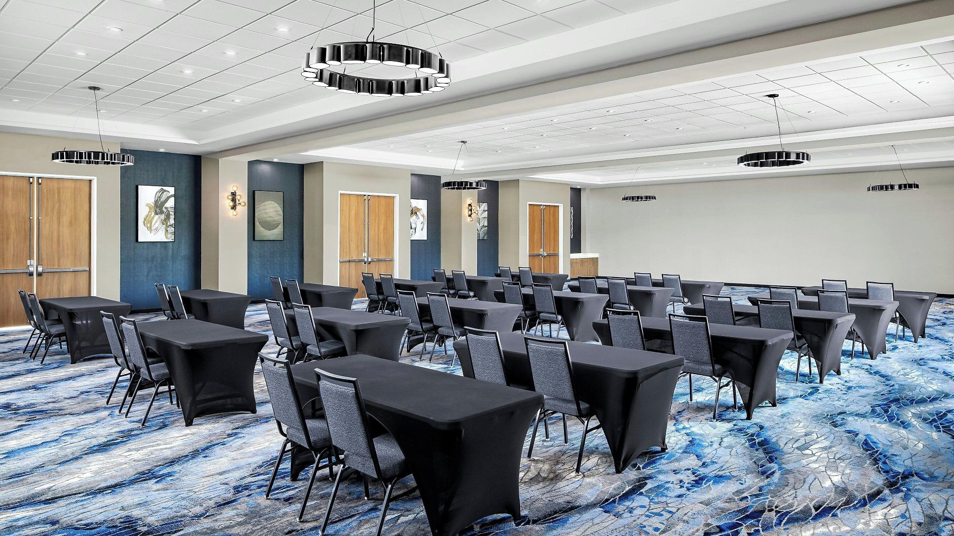 Hotel Fairfield By Marriott & Bellevue 3*