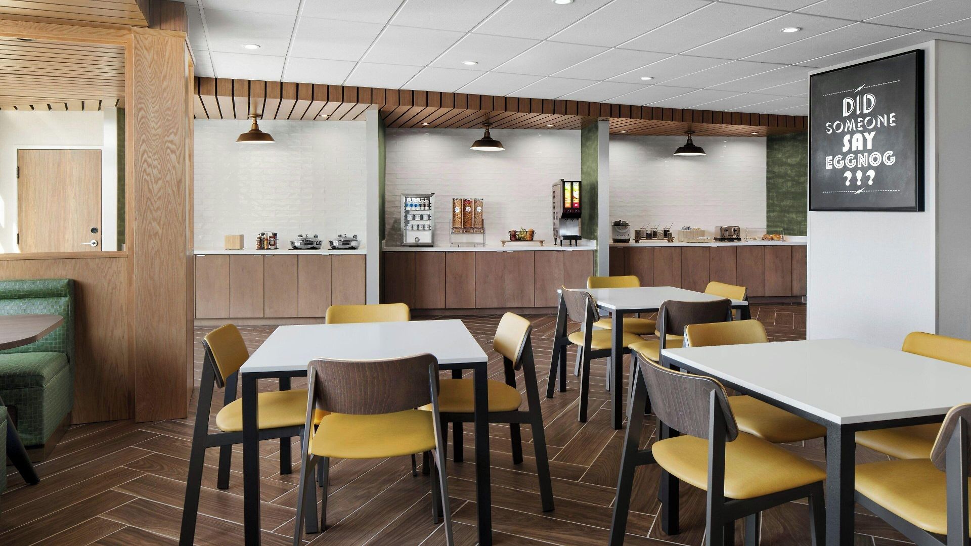 Hotel Fairfield By Marriott & Bellevue 3*