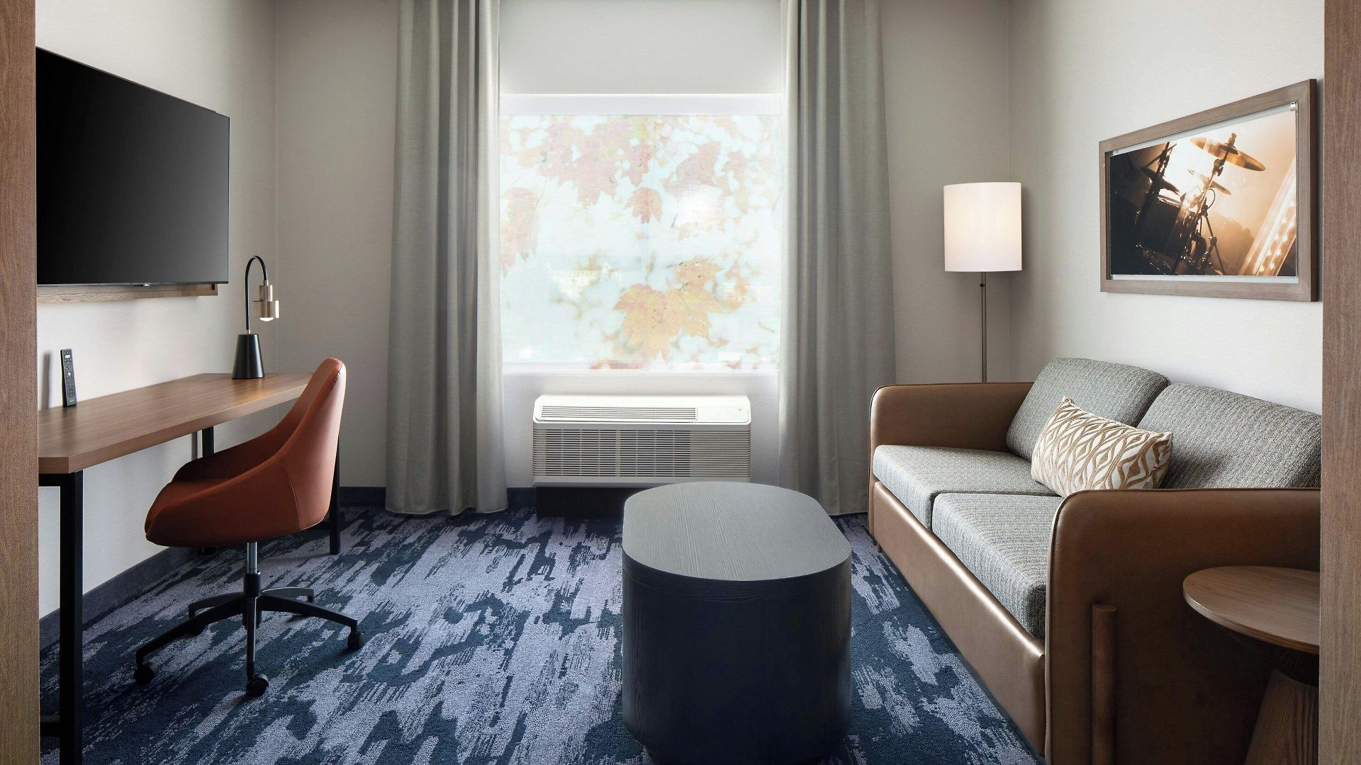 Fairfield By Marriott & Bellevue Hotel
