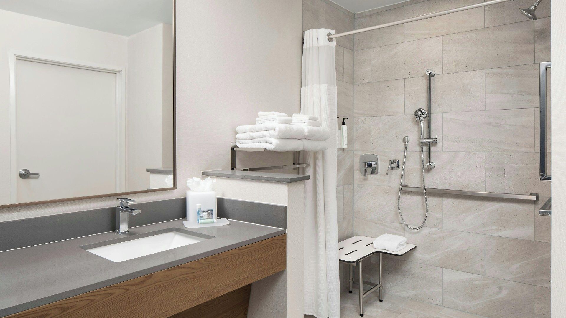 Fairfield By Marriott & Bellevue Nashville