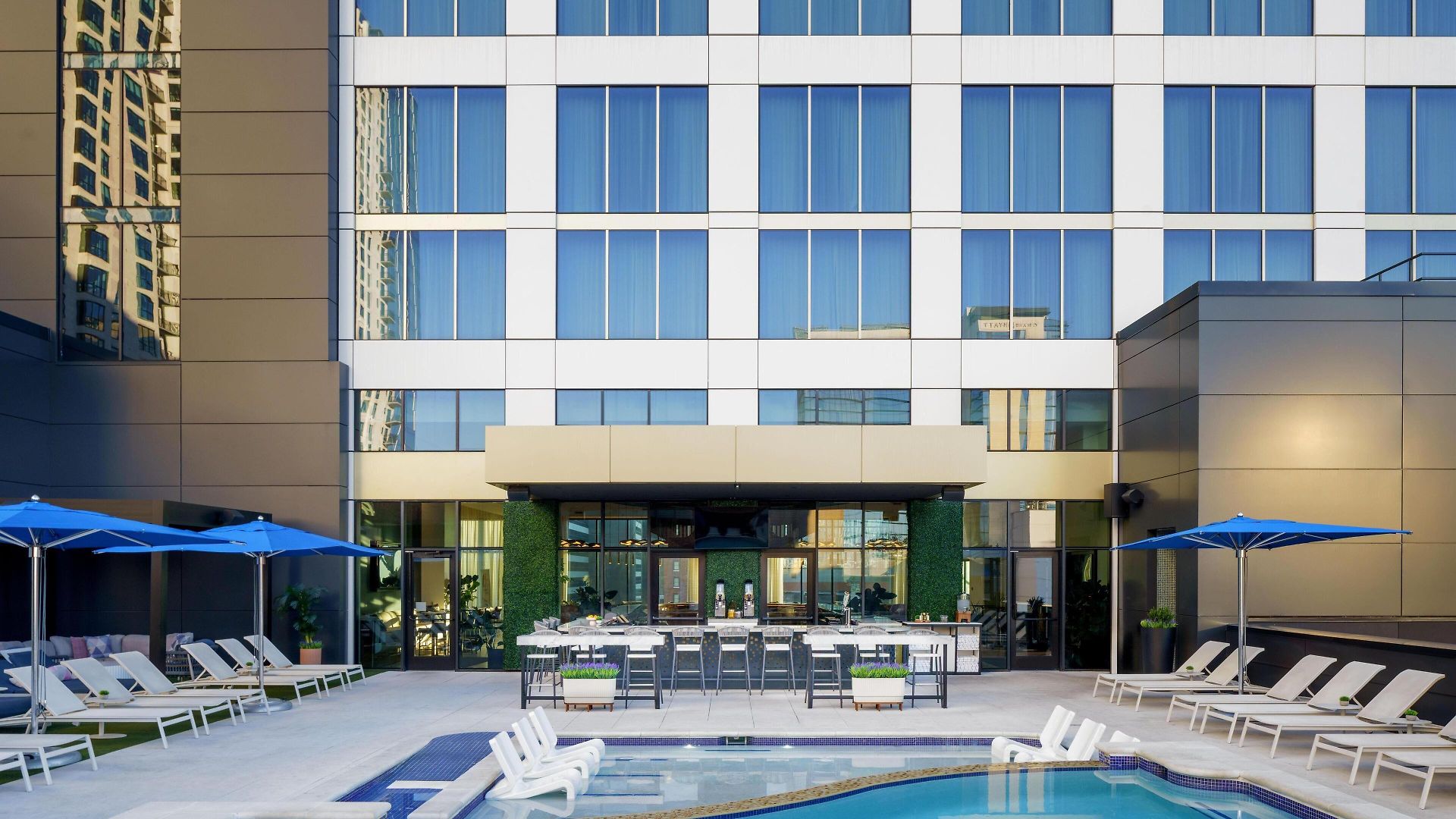 Hotel Tempo By Hilton Downtown Nashville