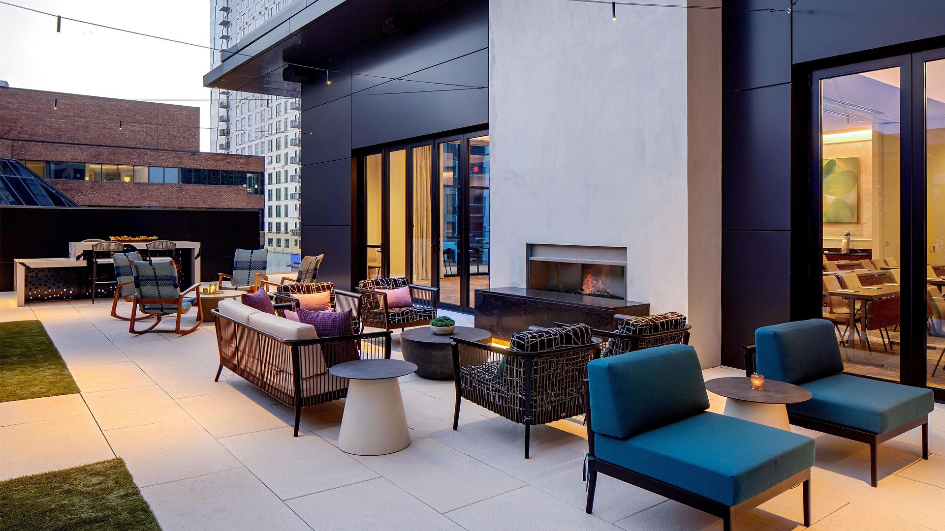 Tempo By Hilton Downtown 3*