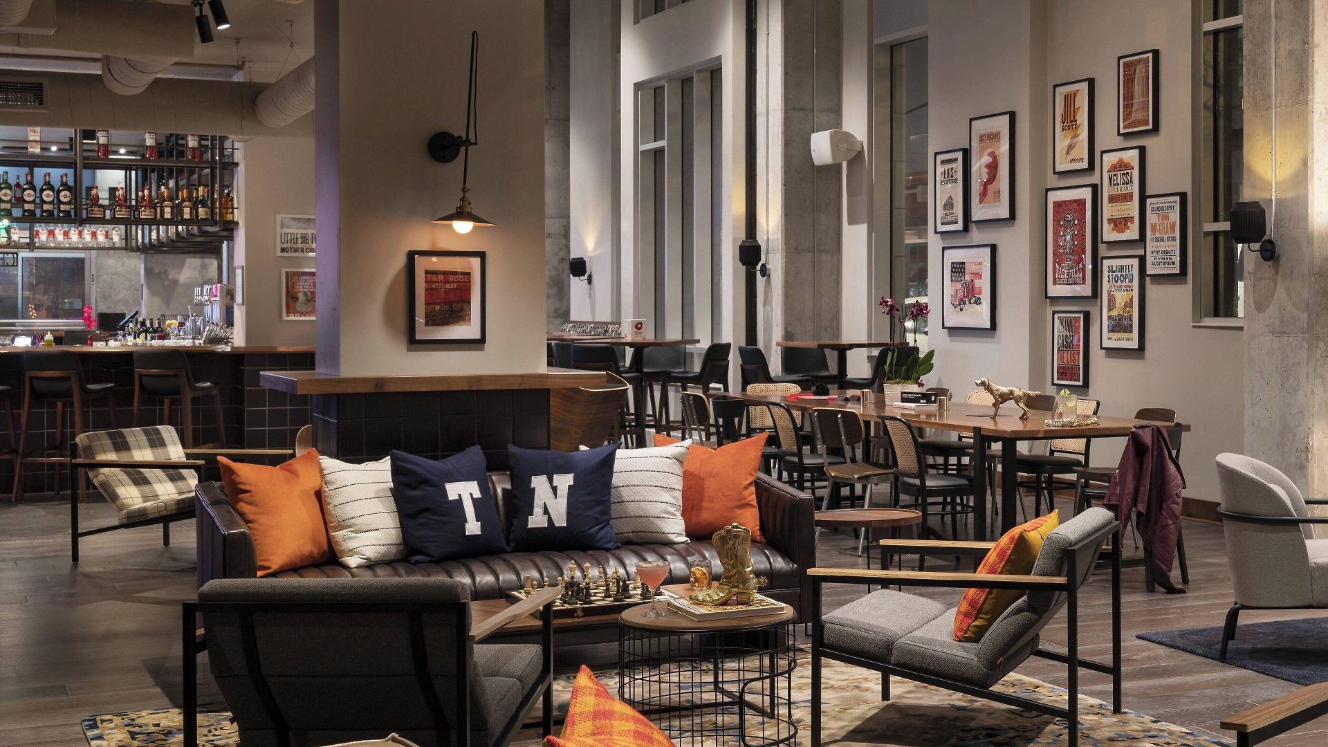 Moxy Vanderbilt Area Hotel 3*