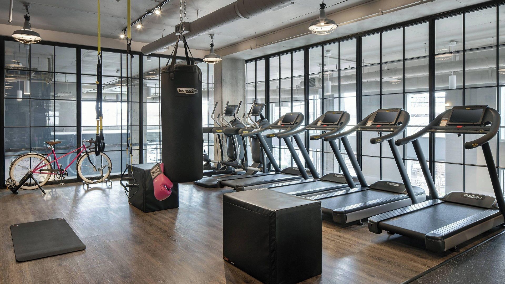 Moxy Vanderbilt Area Nashville