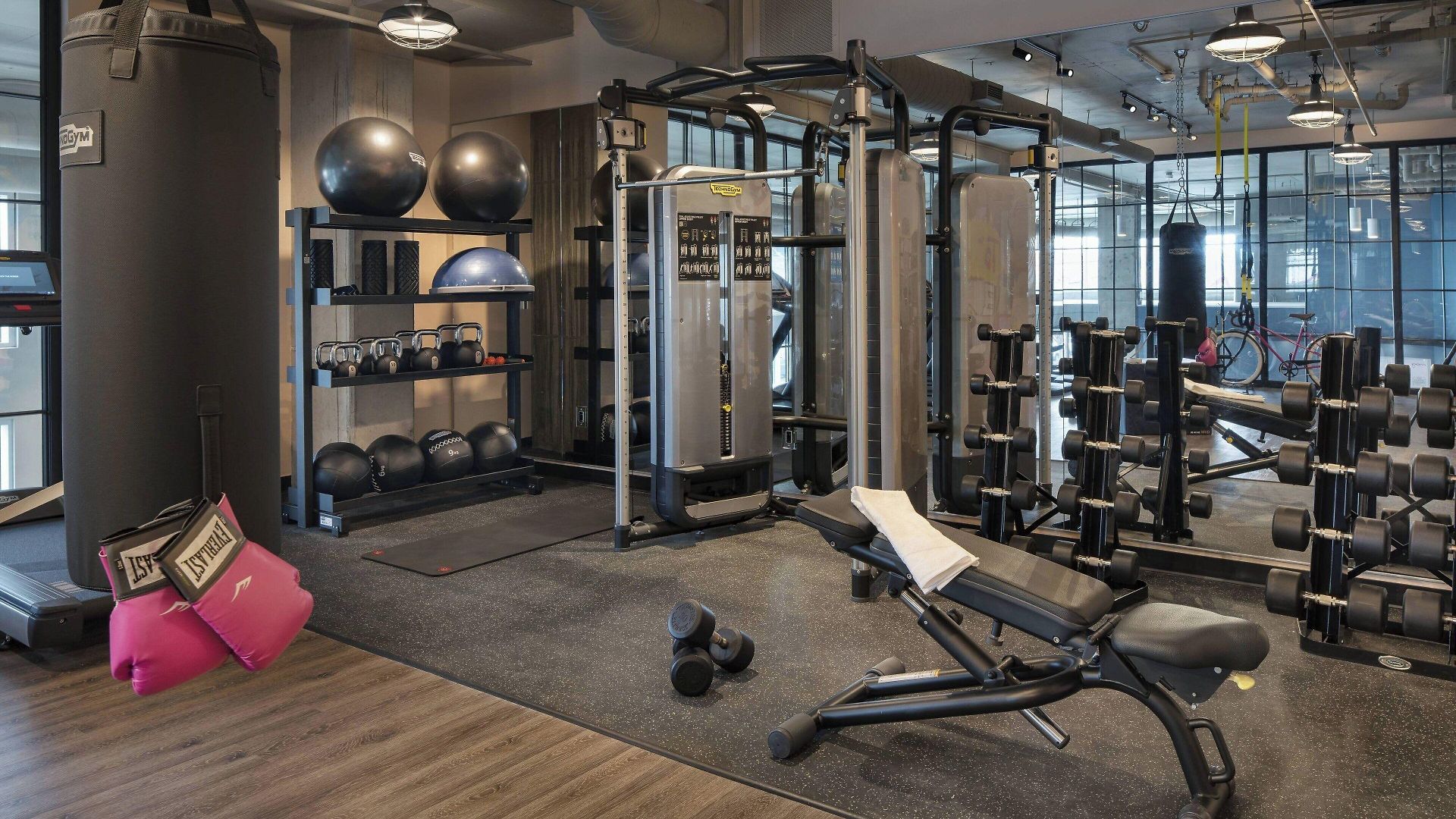 Moxy Vanderbilt Area Hotel Nashville