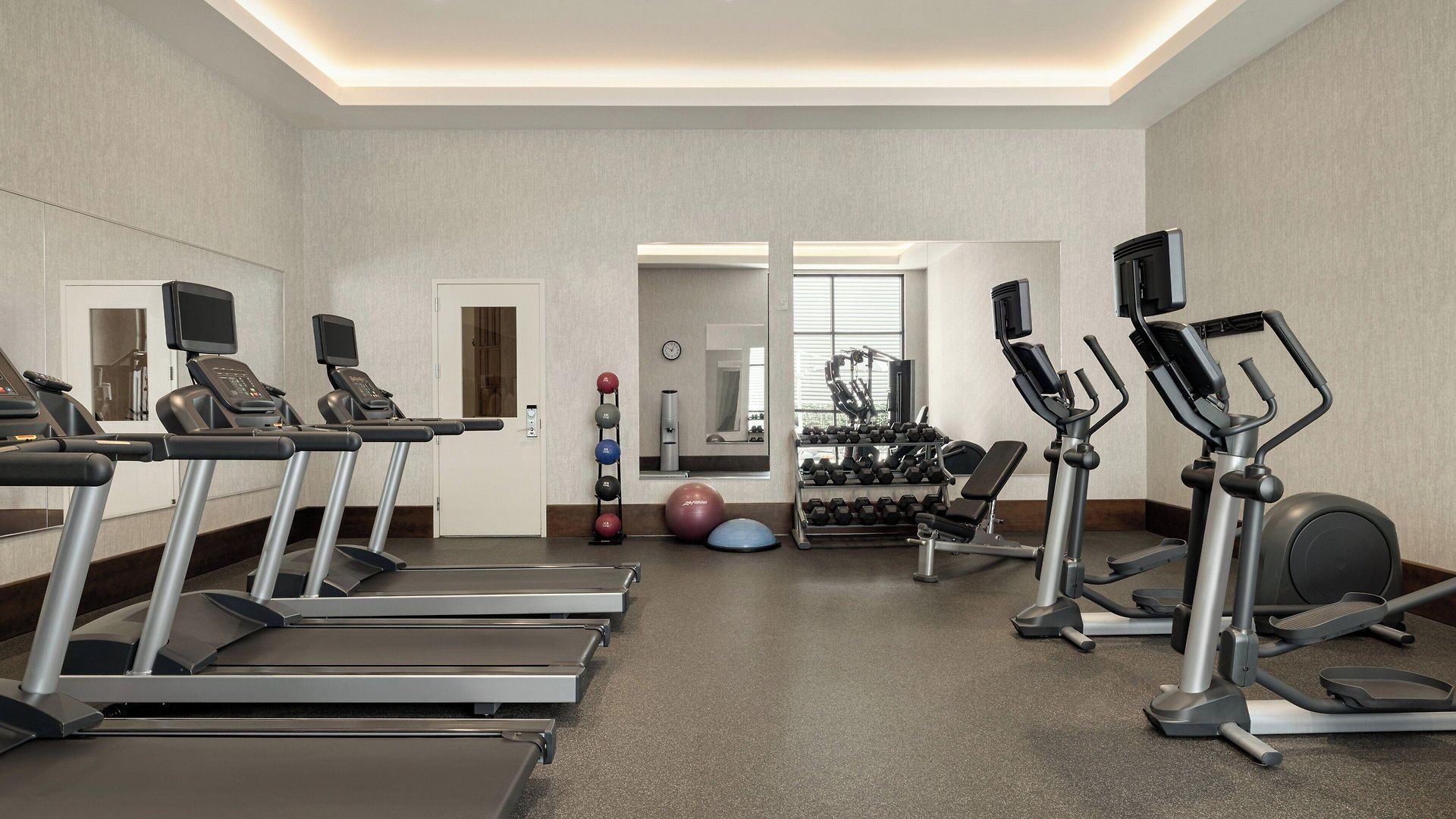 Hotel & Downtown - Broadway By Ihg