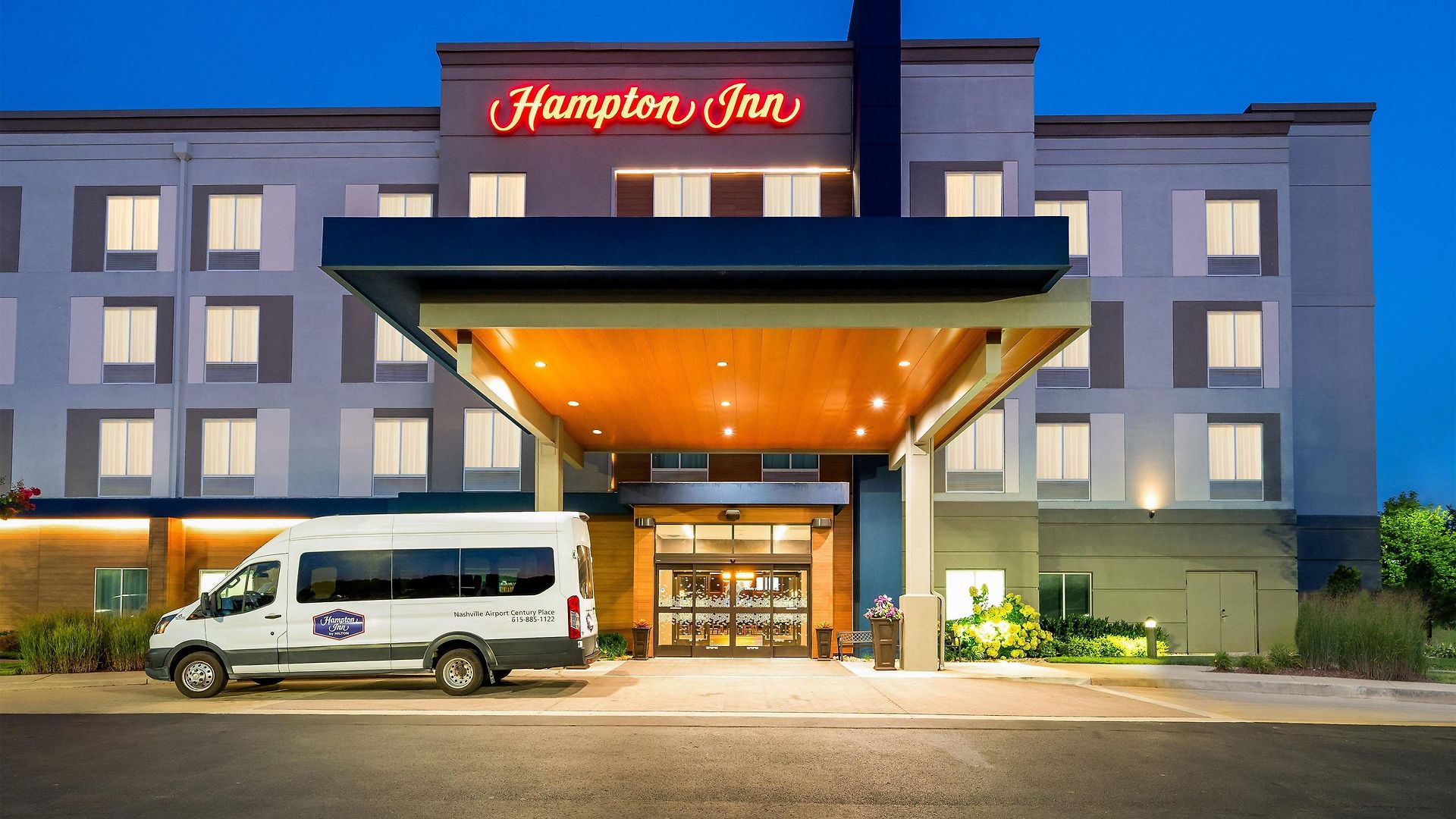 Hampton By Hilton Airport Century Place Hotel 3*