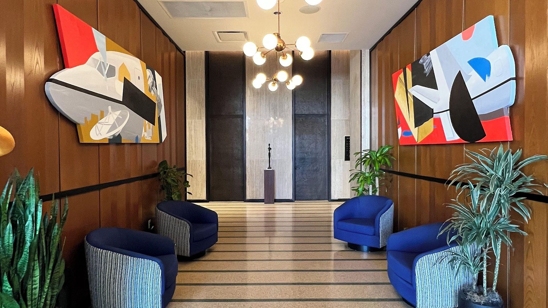 Fairlane Hotel 4*