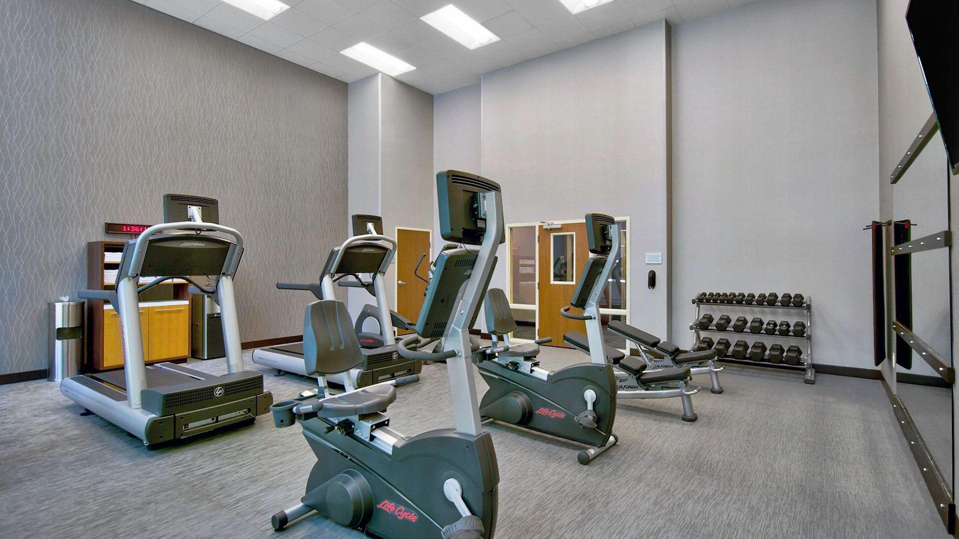 Hotel Courtyard By Marriott Hills