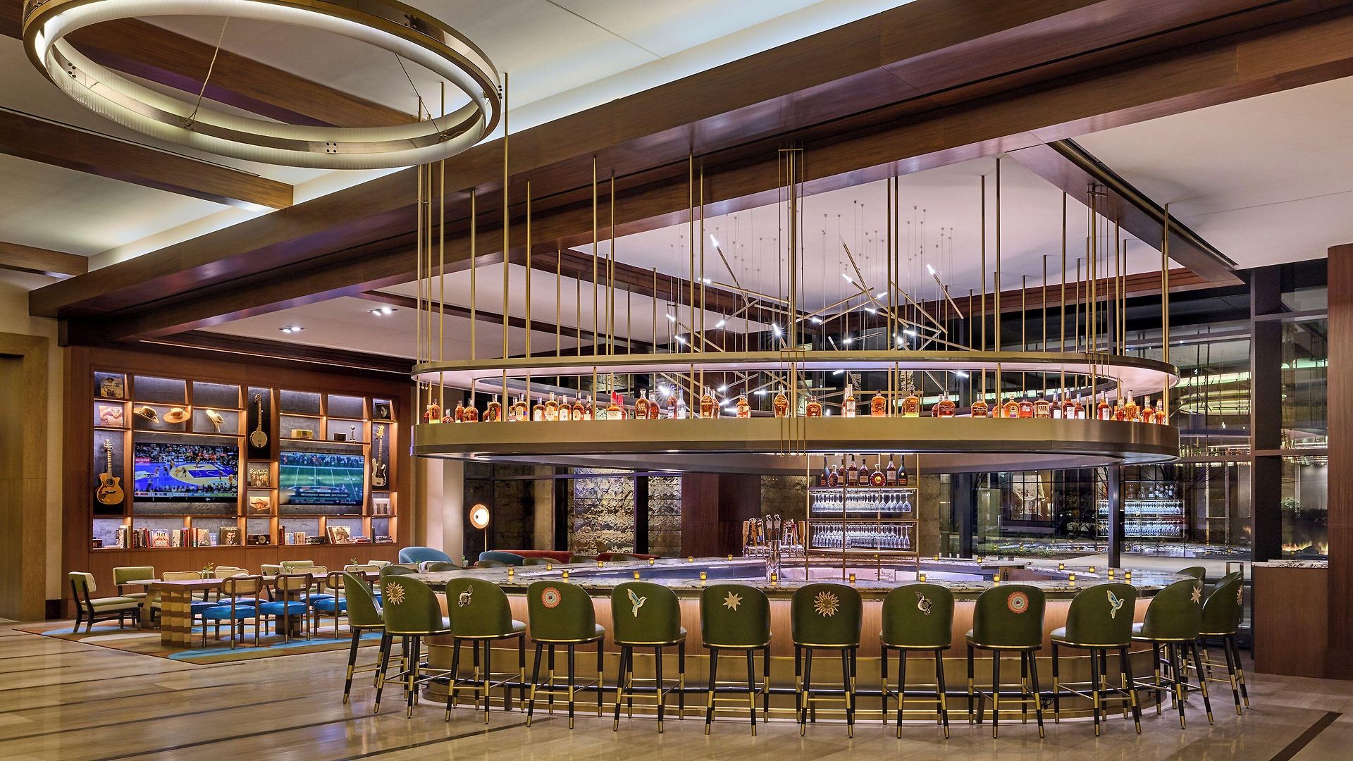 Omni Hotel 4*