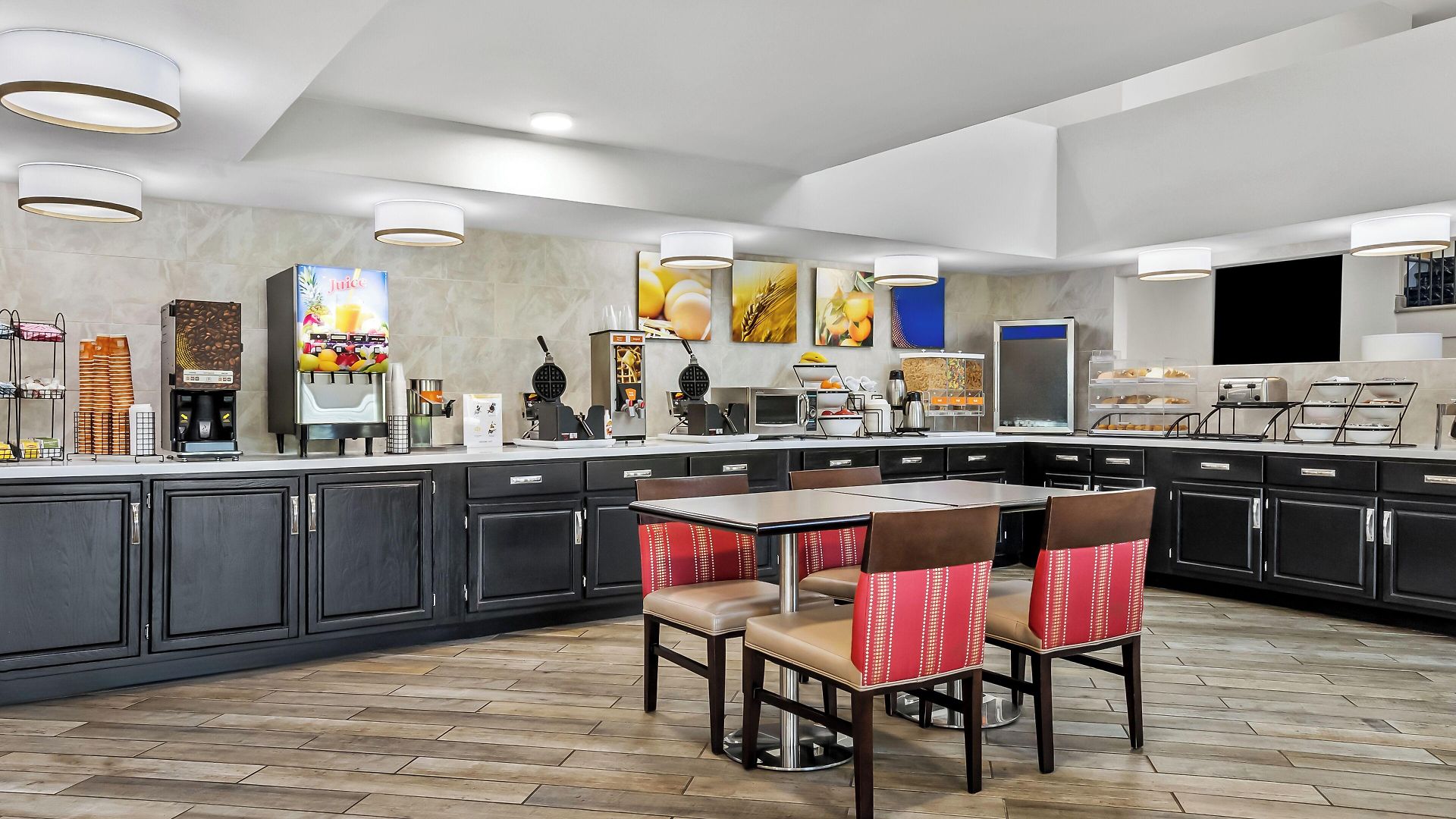 Hotel Comfort & Near Tanger Outlets I-24 Antioch 4*