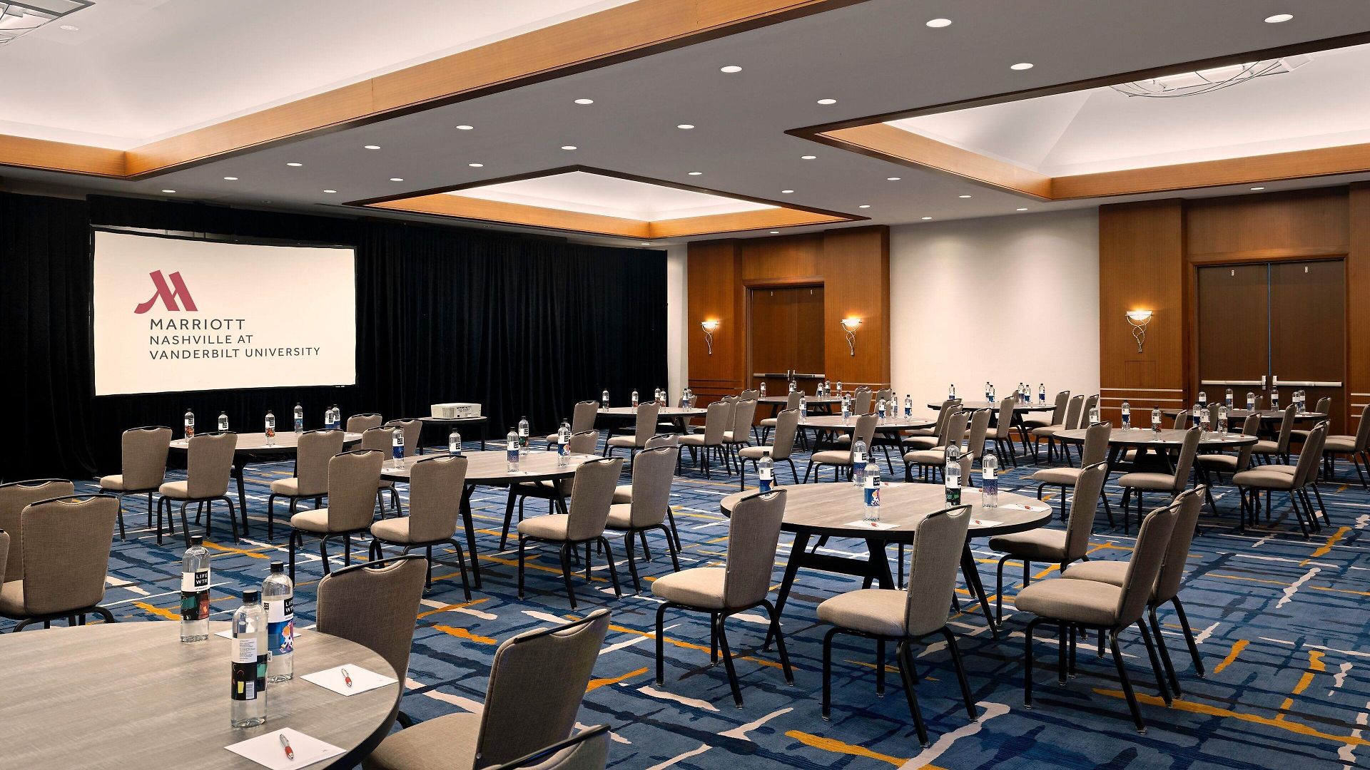 Marriott At Vanderbilt 4*