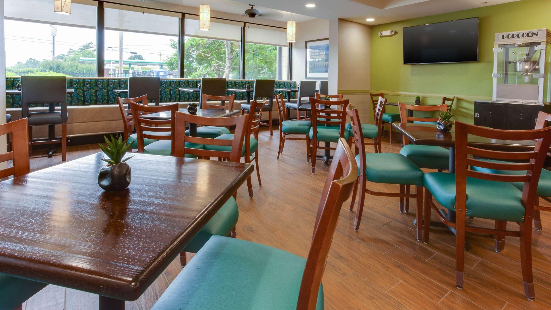 Drury & Airport Hotel
