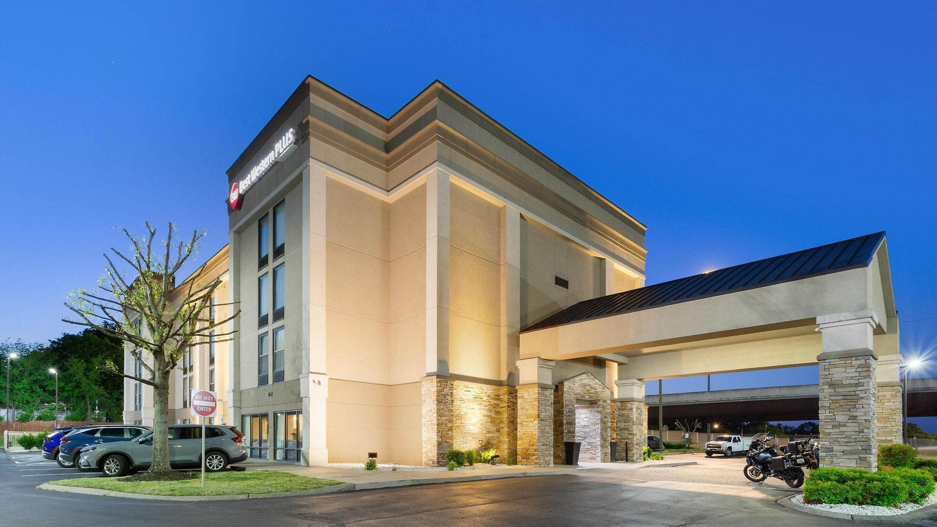 Western Belle Meade & Hotel 2*