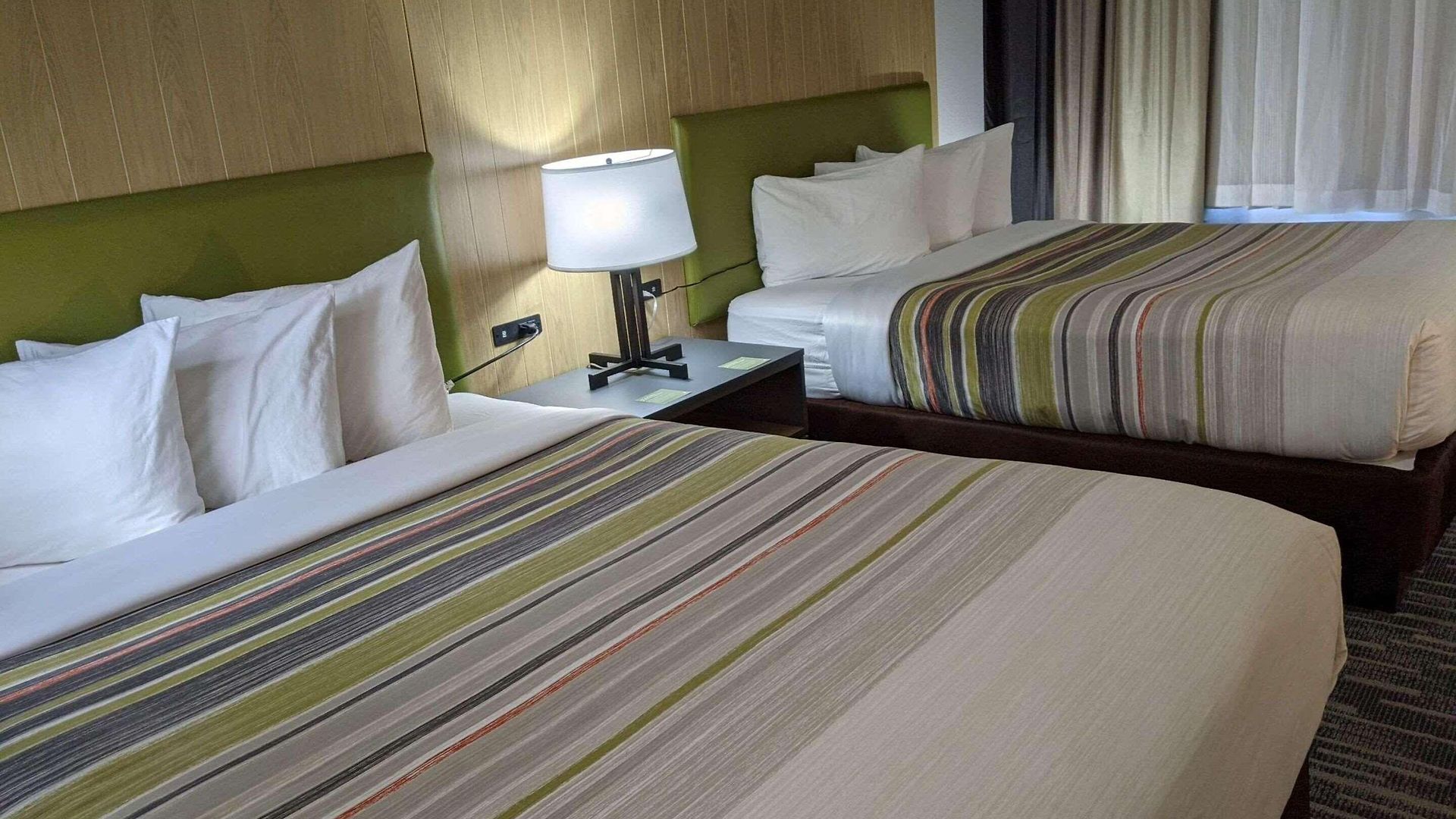 Country & By Radisson, Nashville, Tn