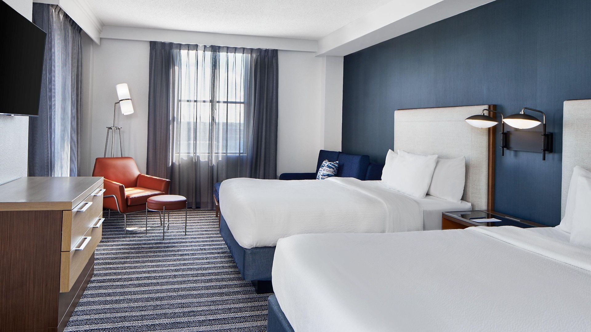 Courtyard By Marriott Downtown Hotel 3*