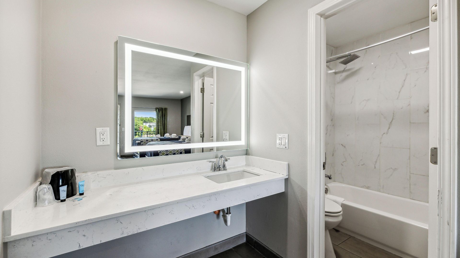 Hotel Knights Antioch 2*