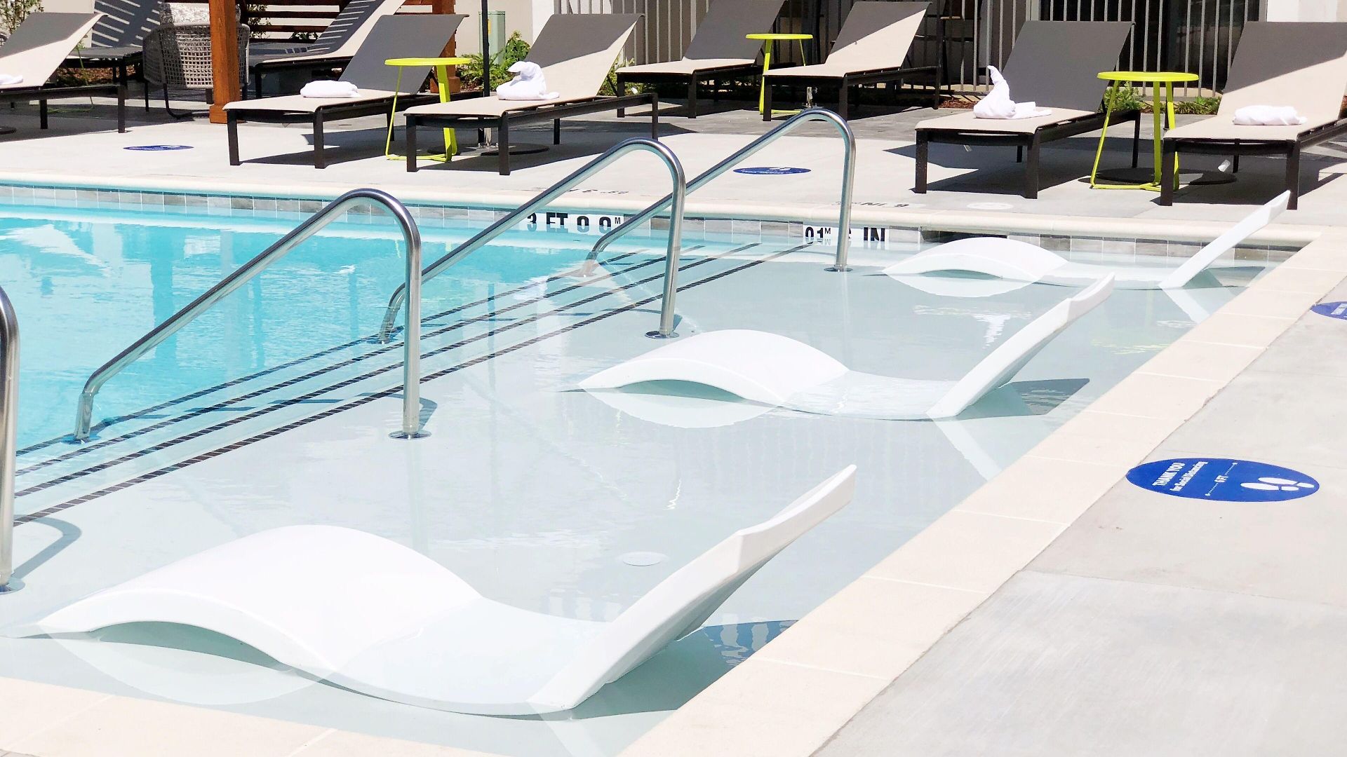 Doubletree By Hilton Airport 3*