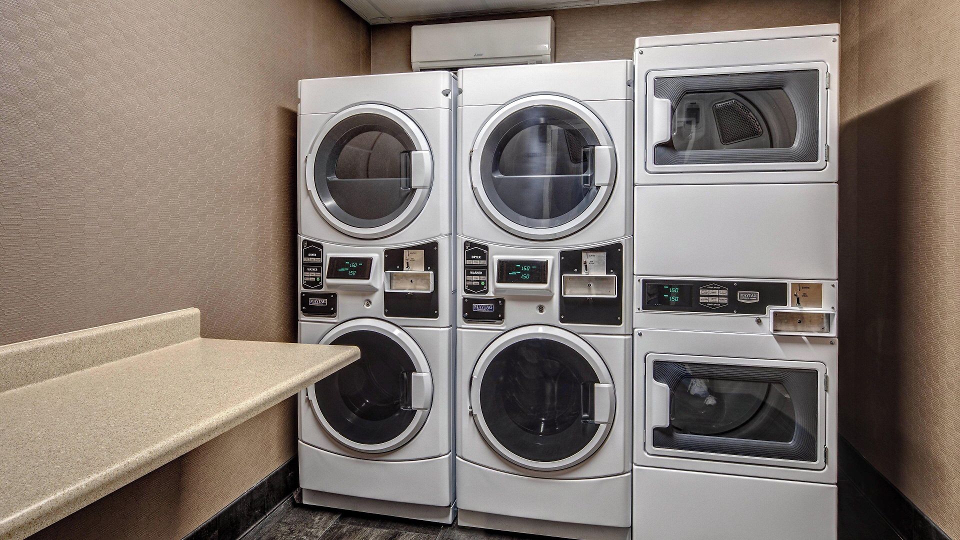 Hotel Courtyard By Marriott Vanderbilt West End 3*