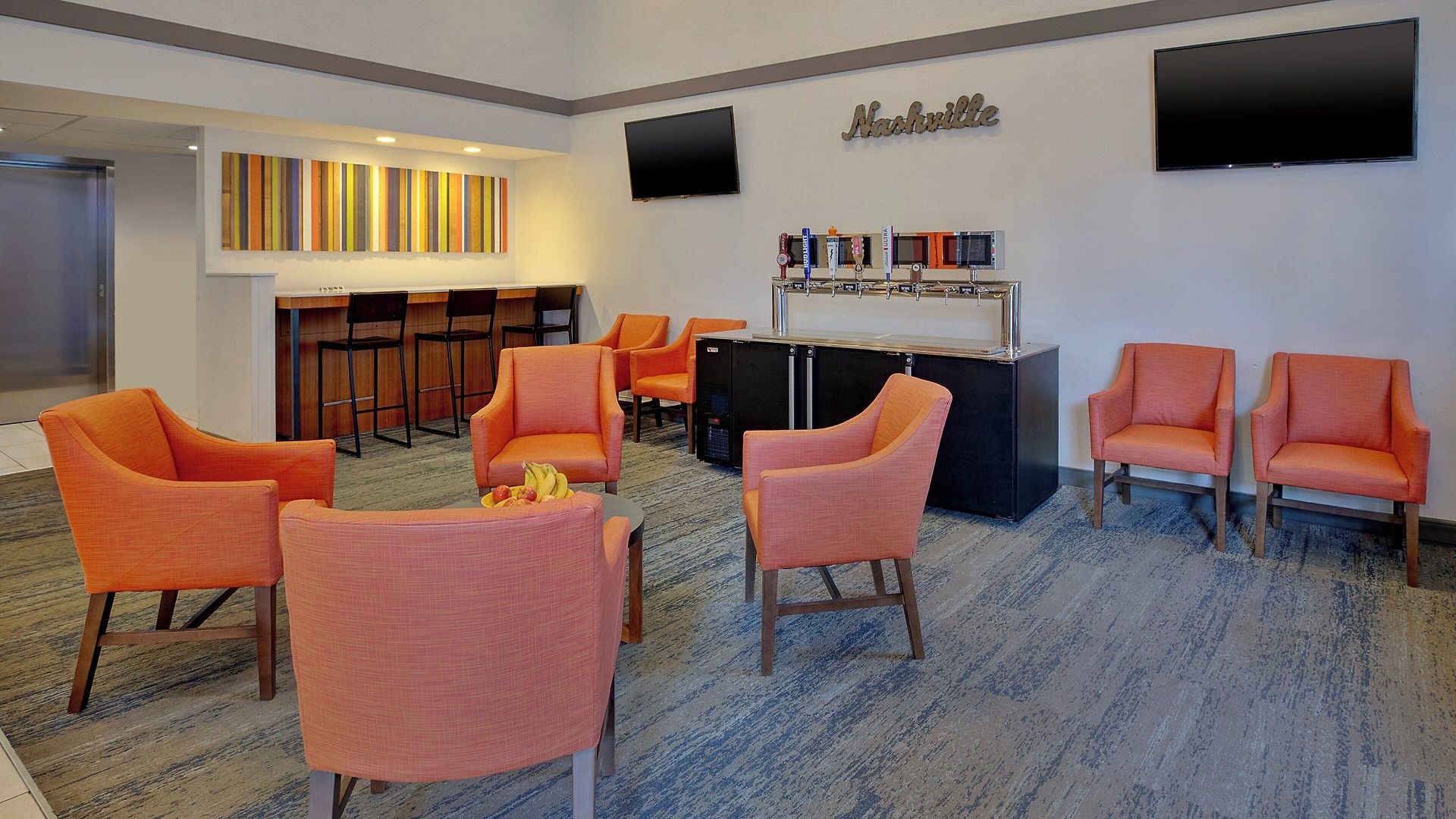 Hotel Express Airport By Ihg 3*