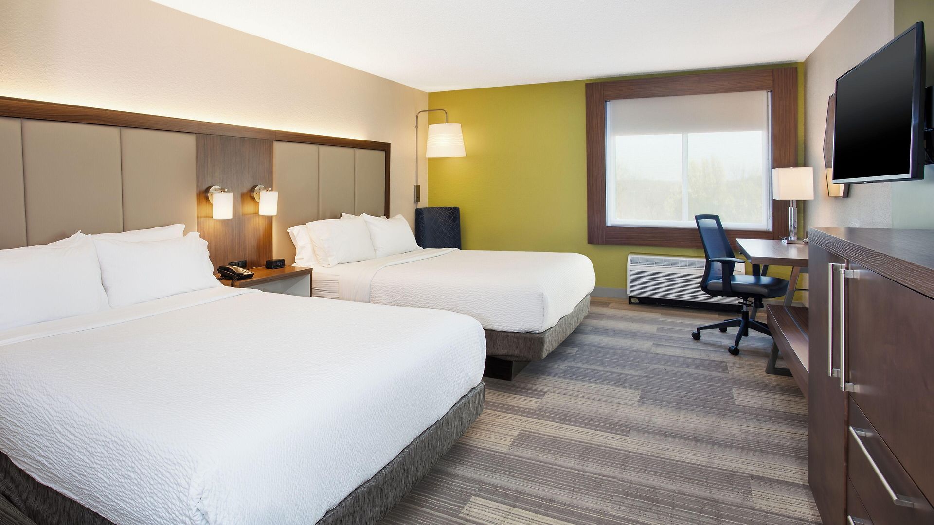 Express Airport By Ihg Hotel Nashville