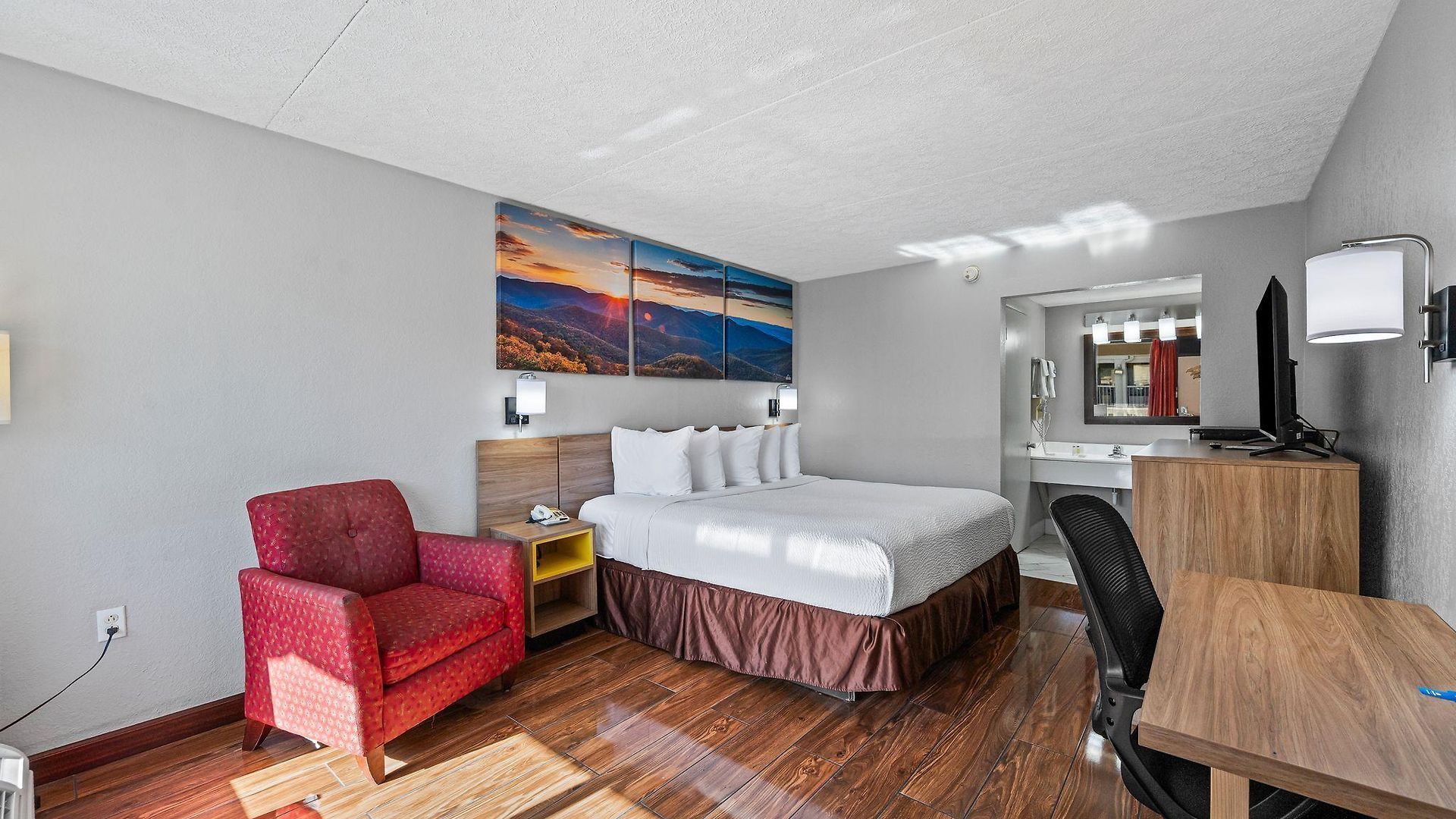 Hotel Days Bna St Thomas W Hosp