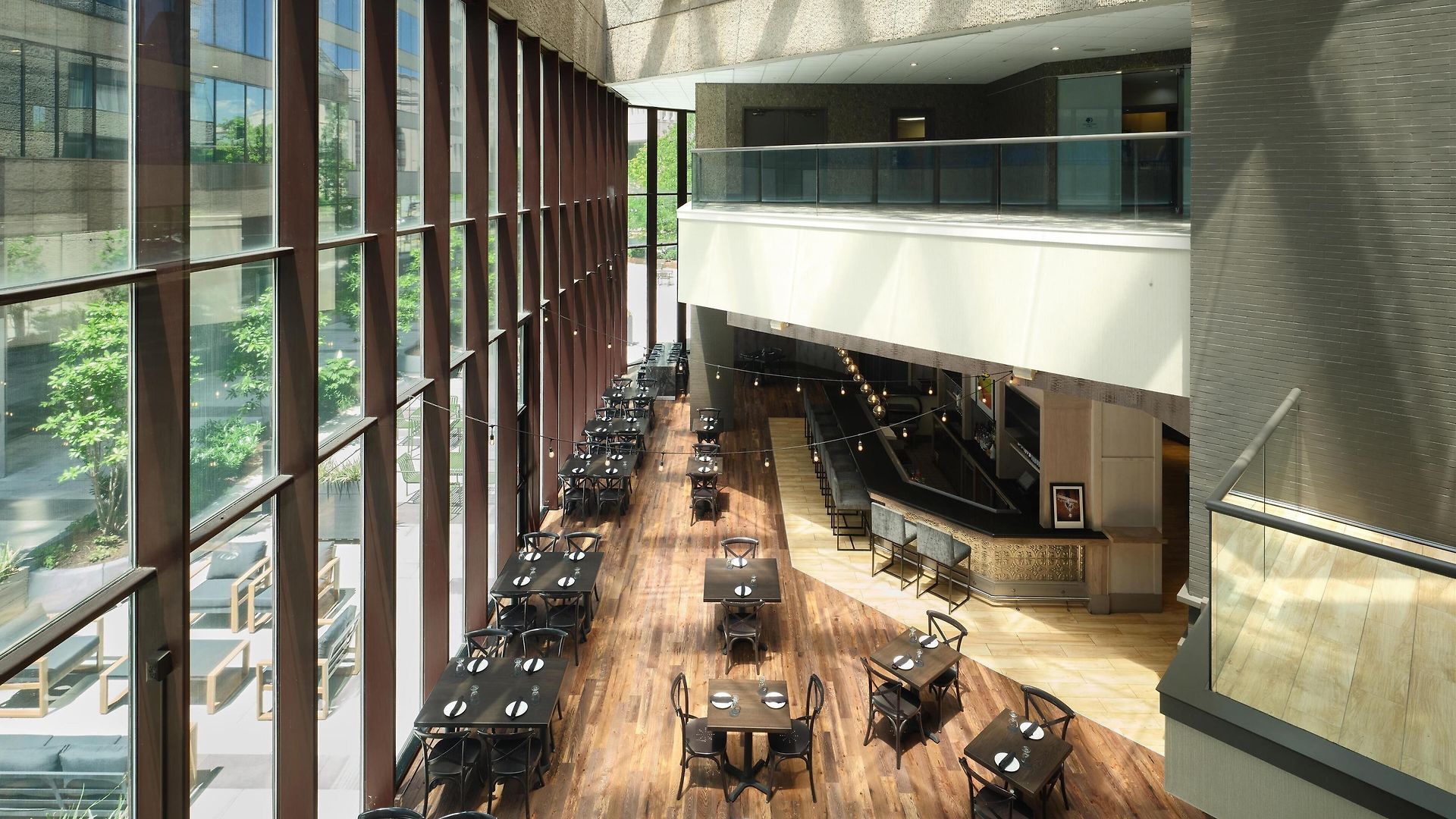 Doubletree By Hilton Downtown Nashville