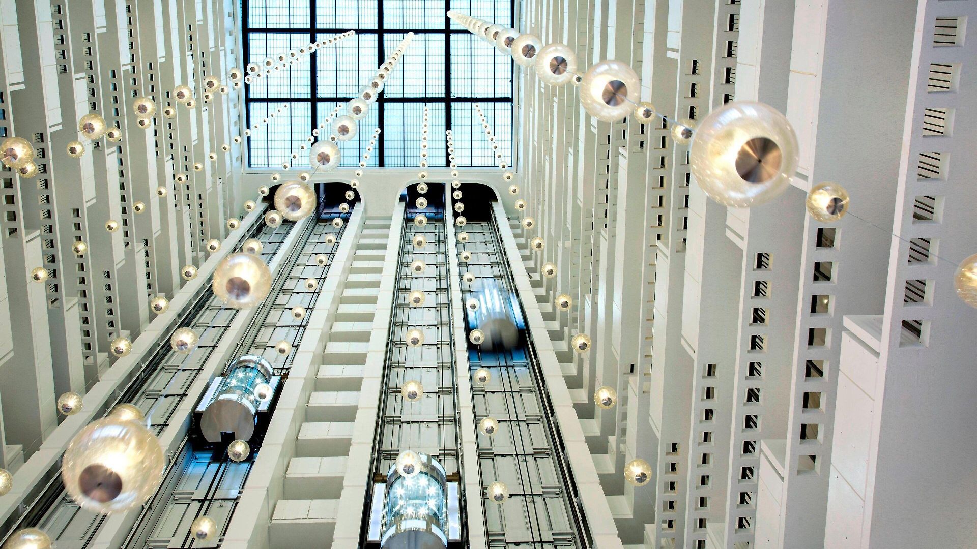 Sheraton Grand Downtown Hotel 4*