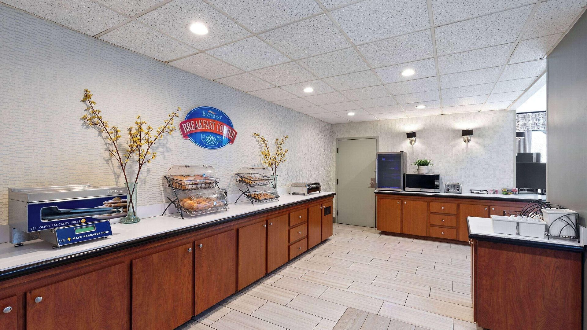 Baymont By Wyndham Airport Nashville