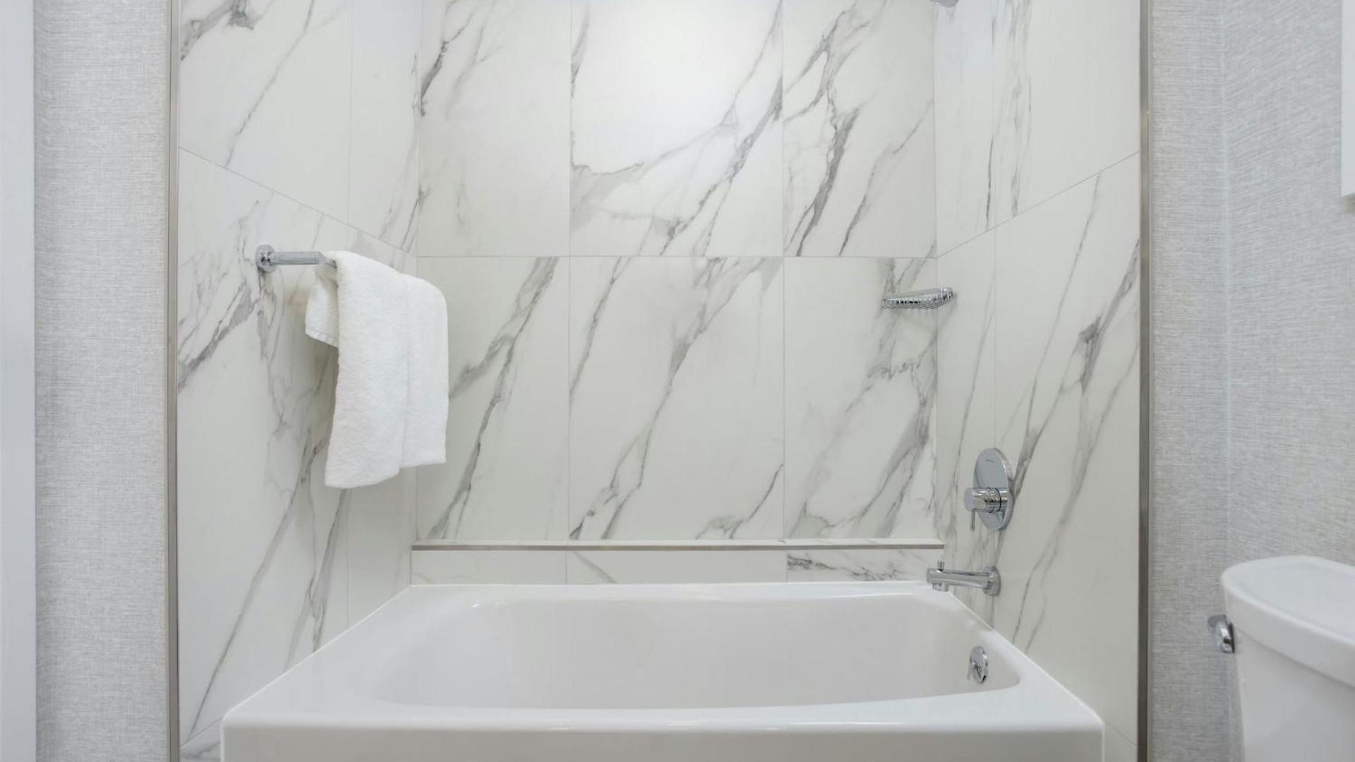 Loews At Vanderbilt Plaza 5*