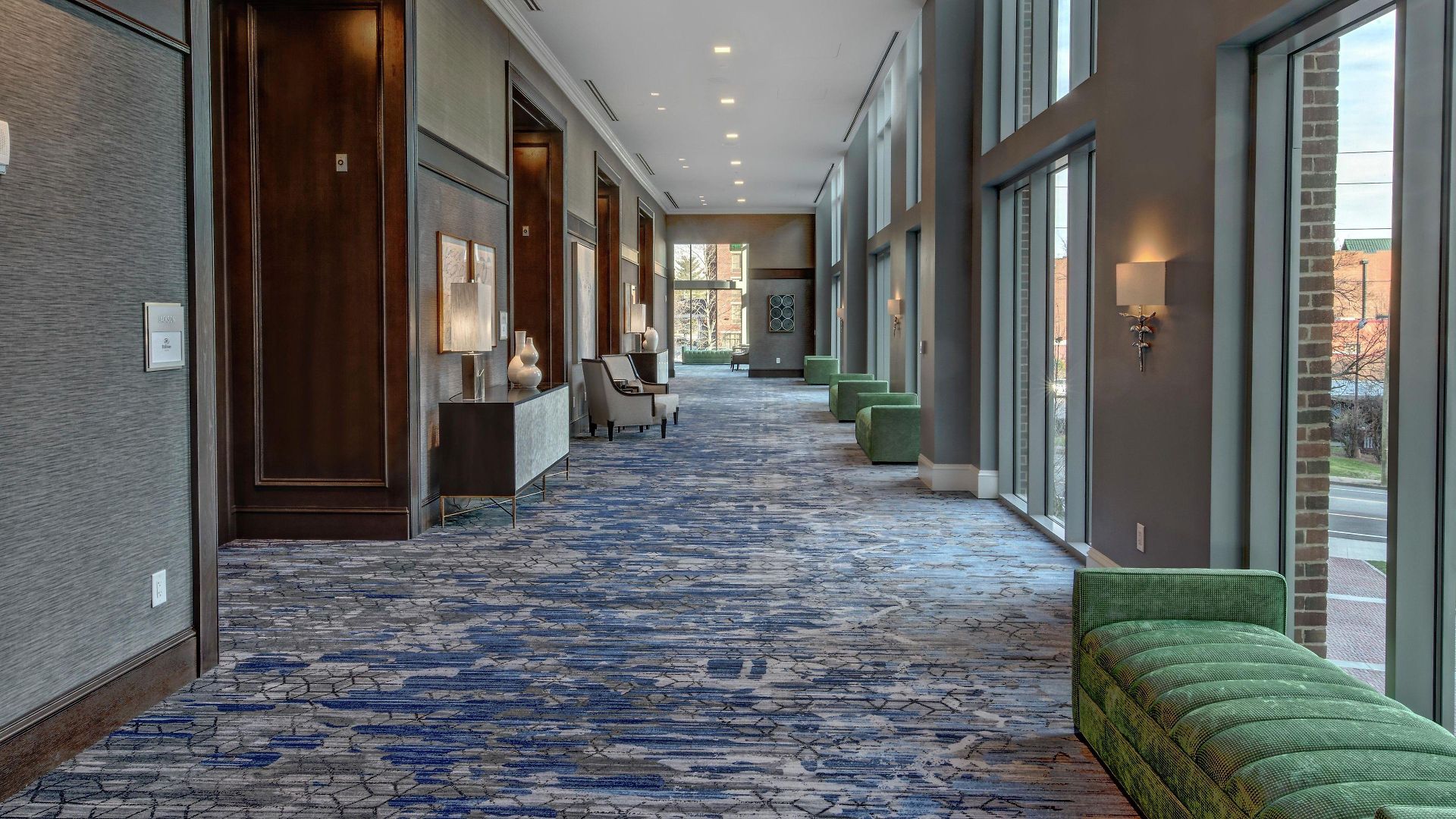 Hotel Hilton Hills 4*