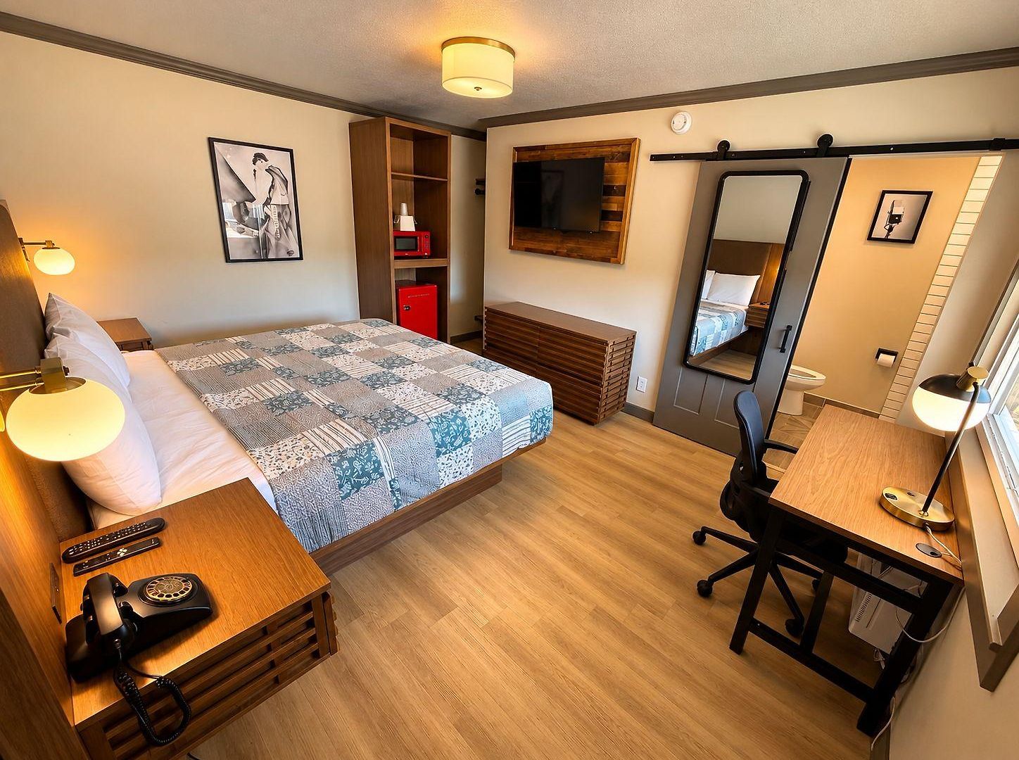 Hotel Drake