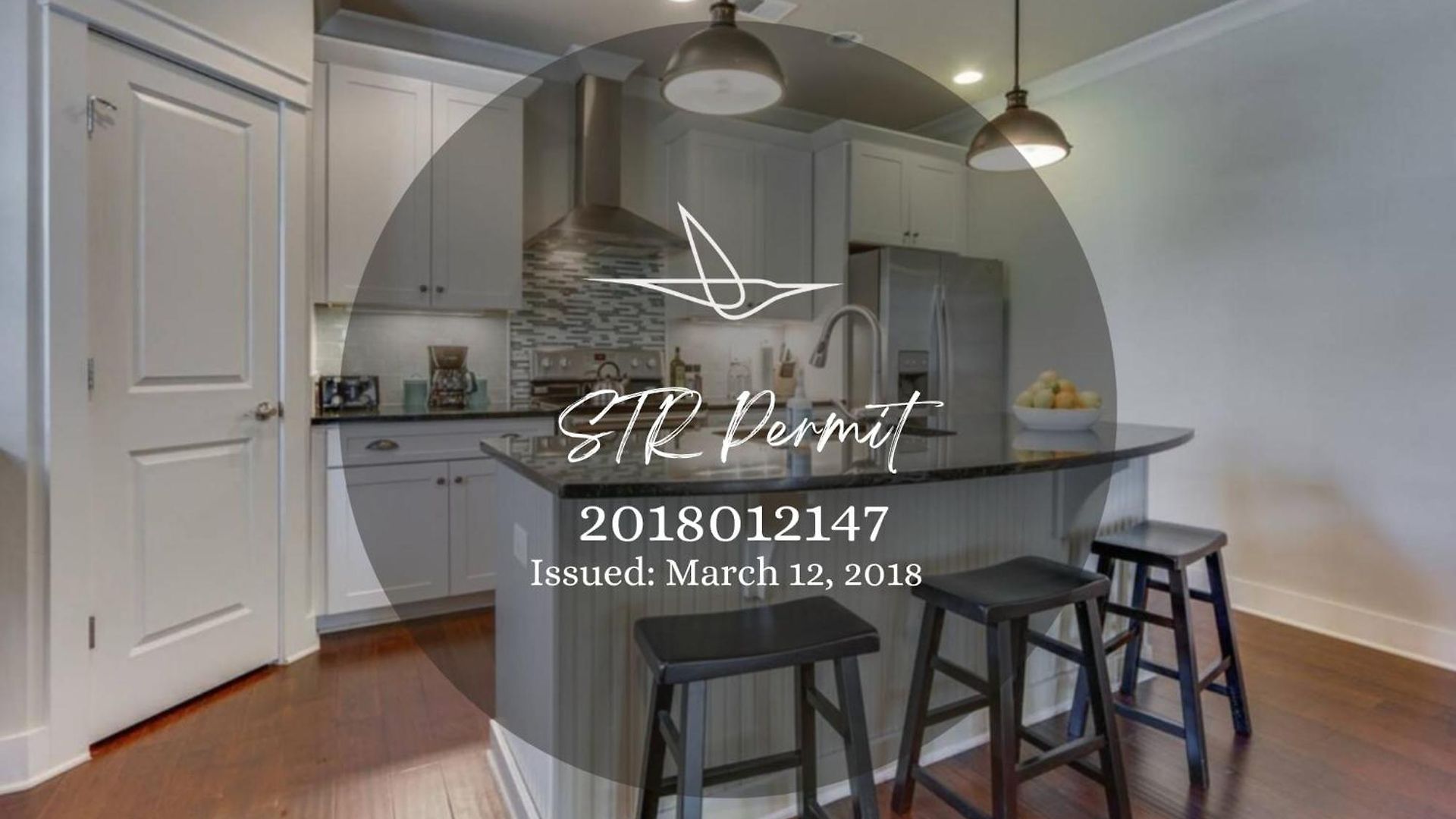 Spacious 4 King Belmont 2 Living Walk To Belmont & Vanderbilt Large Dining Table Smart Tvs Parking 24 Hr Hospitality Near Music Row & The Gulch 2 Miles To Broadway *