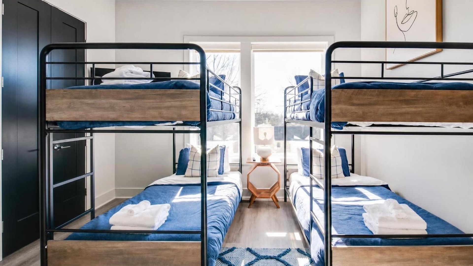 Holiday home East Nash Lux - 13 Beds & Views
