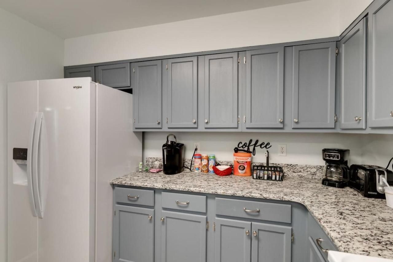 Beautiful 3 Bedroom- Free Parking 2m To Broadway Apartment Nashville