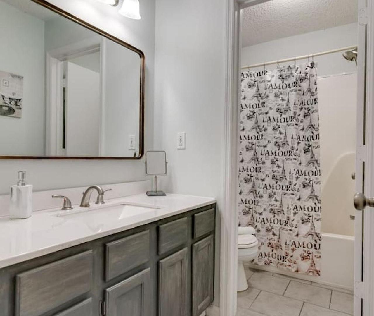 Beautiful 3 Bedroom- Free Parking 2m To Broadway * Nashville