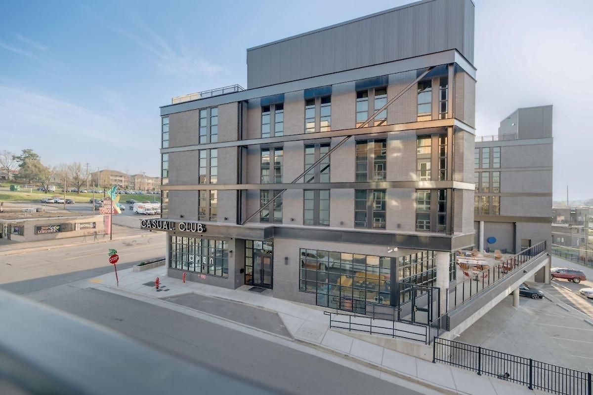 Jolene On Main - East Nash - 1 Mile To Dtnash - New * Nashville