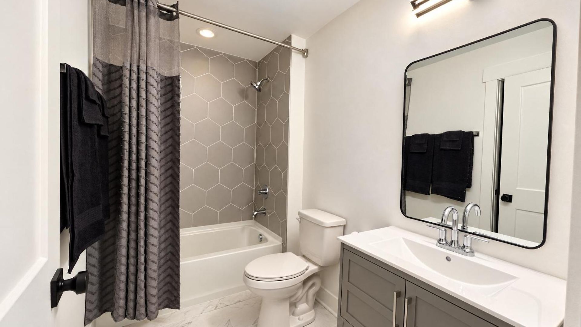 New Elevations Rooftop 5 Min To Downtown Nash Villa Nashville