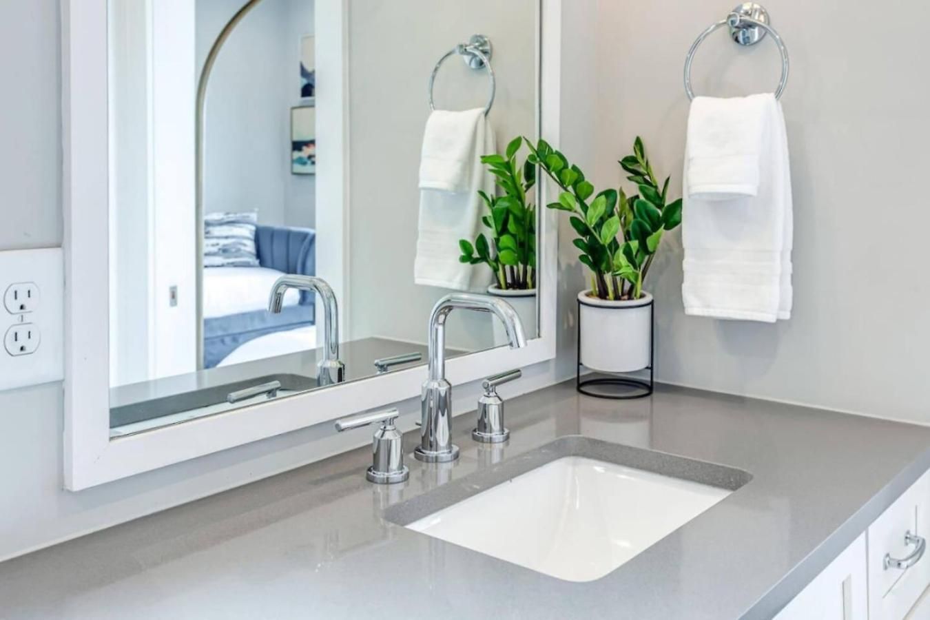 Skyline Vue 4 6 Baths Rooftop, Game Holiday home Nashville