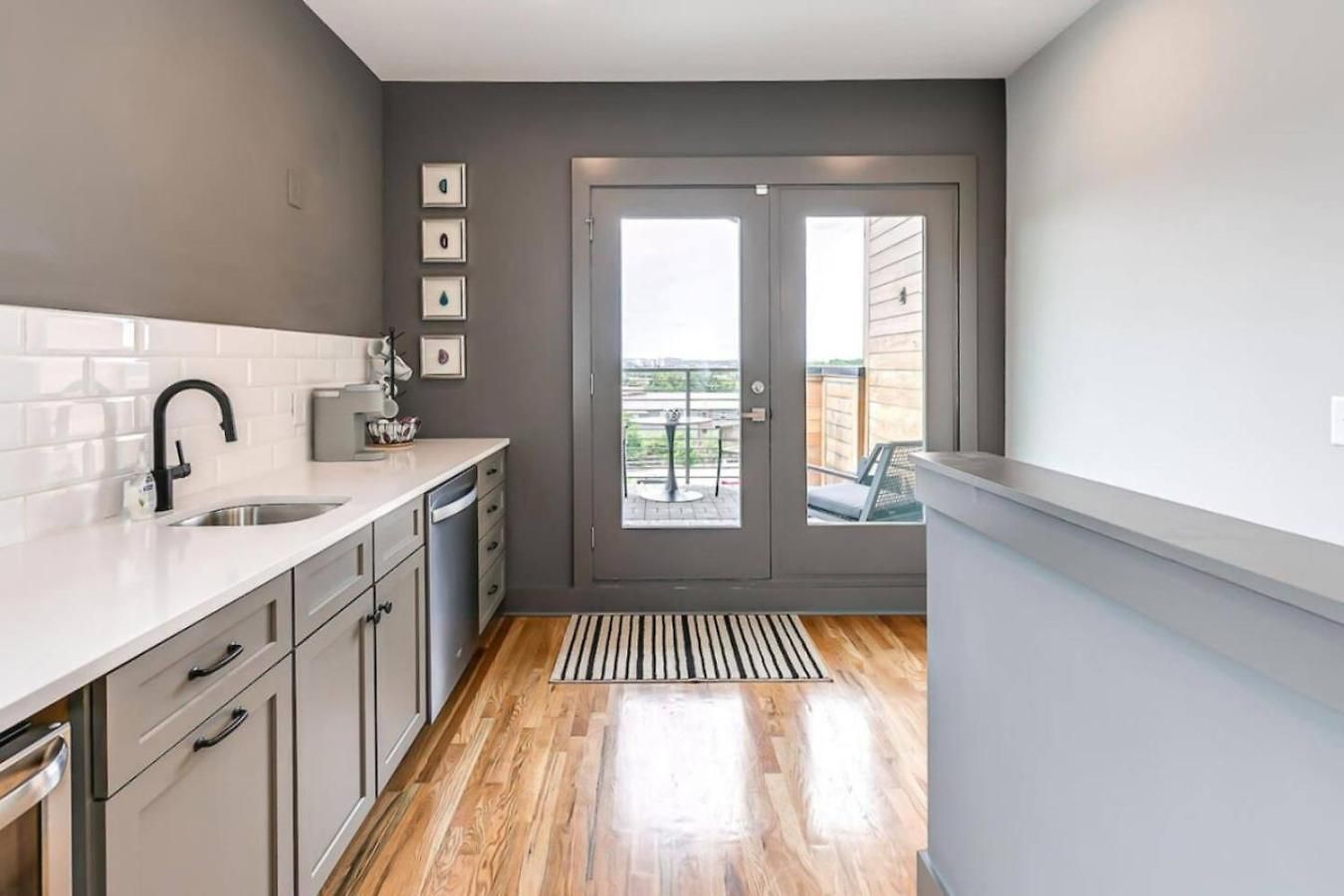Skyline Vue 4 6 Baths Rooftop, Game Holiday home Nashville