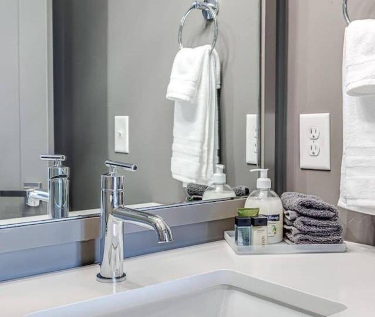 Skyline Vue 4 6 Baths Rooftop, Game Holiday home *