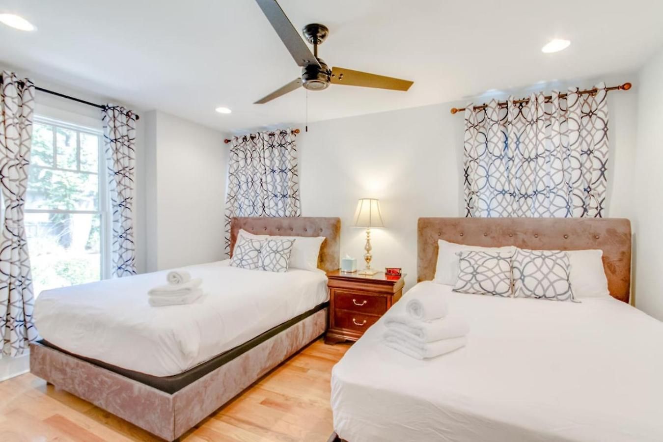 Luxury Dream Twelve South Star Minutes Two Gulch *