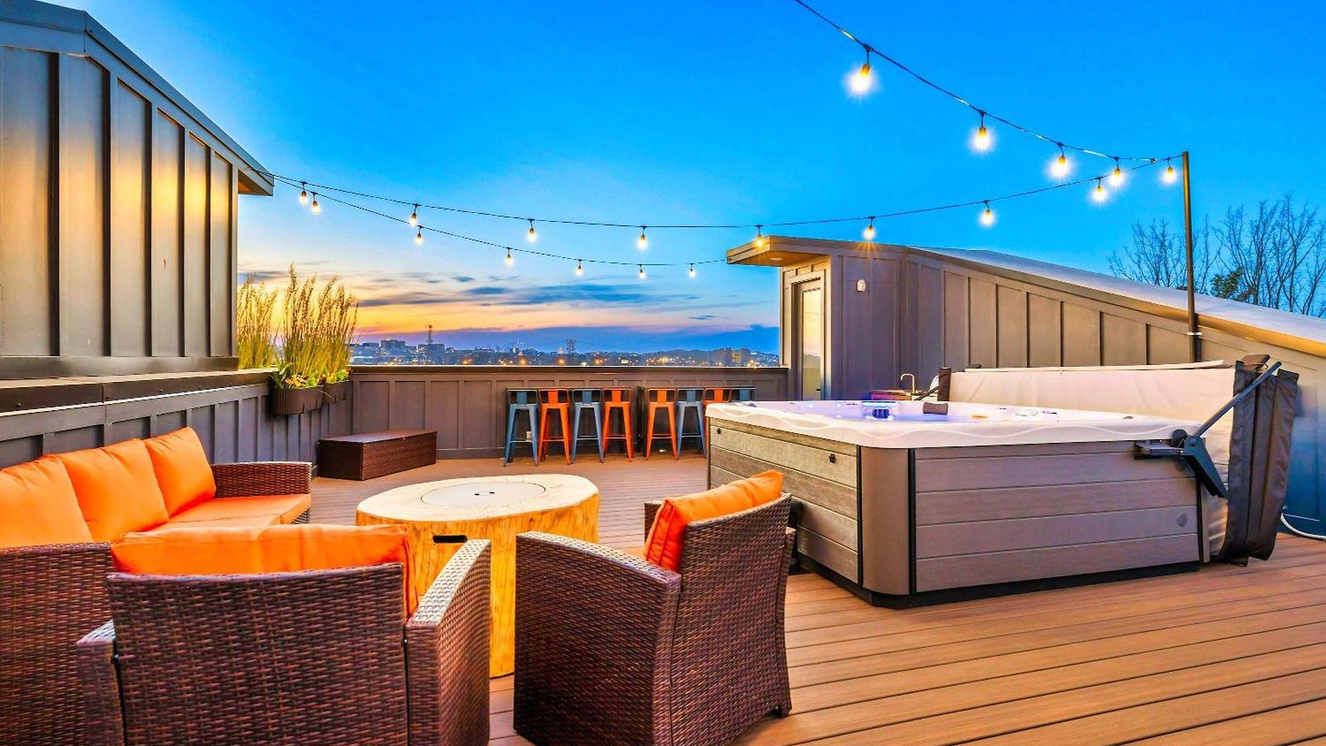 Rooftop Hot Tub Game Barrel Sauna Holiday home *