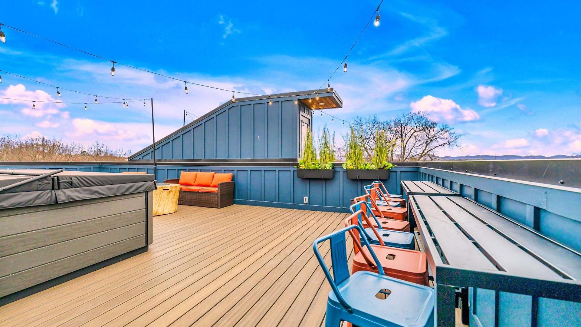 Rooftop Hot Tub Game Barrel Sauna