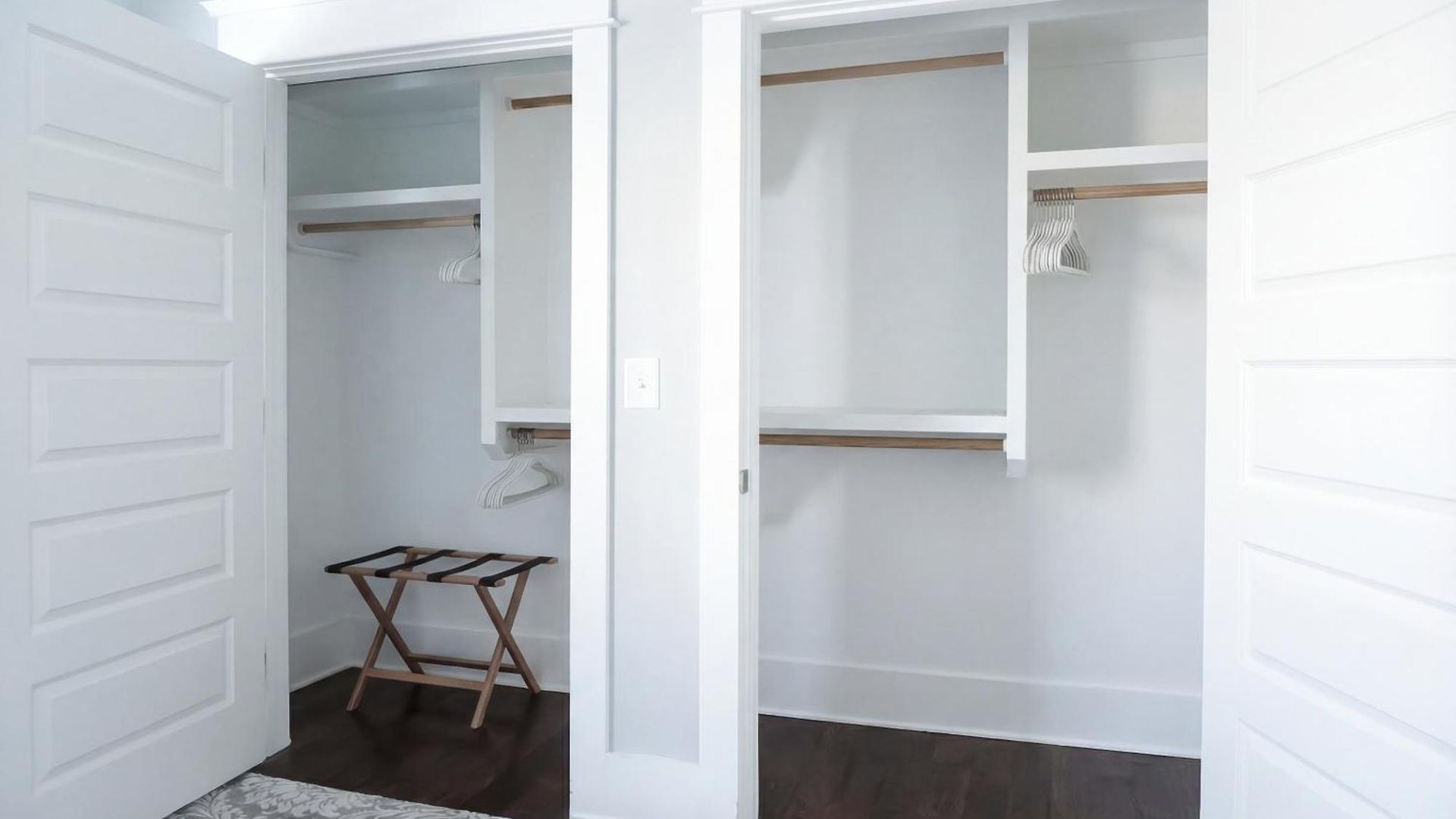 Luxe Pool Hot Tub & Game Downtown Holiday home *
