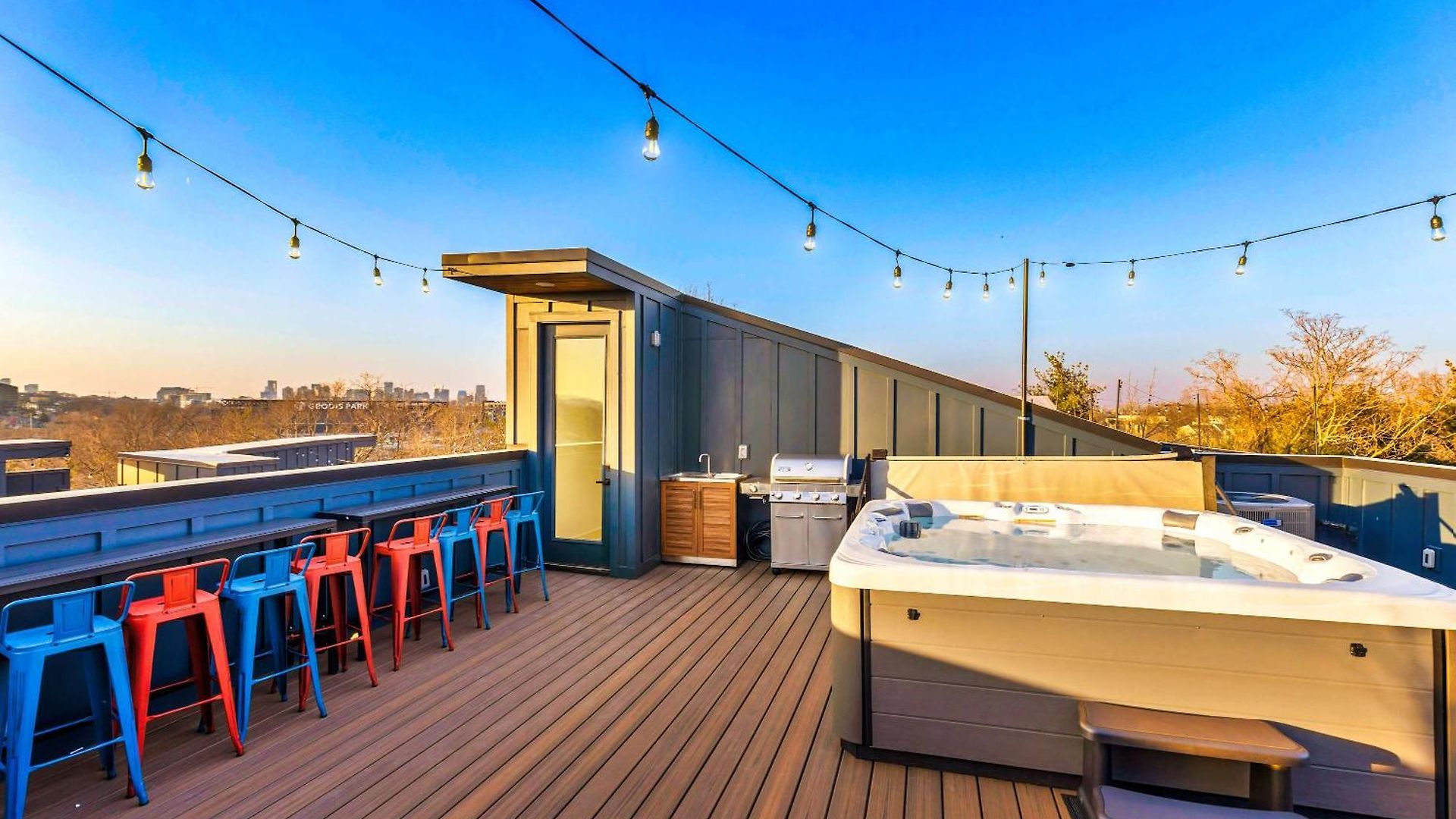 Holiday home Rooftop Hot Tub Game Barrel Sauna Nashville