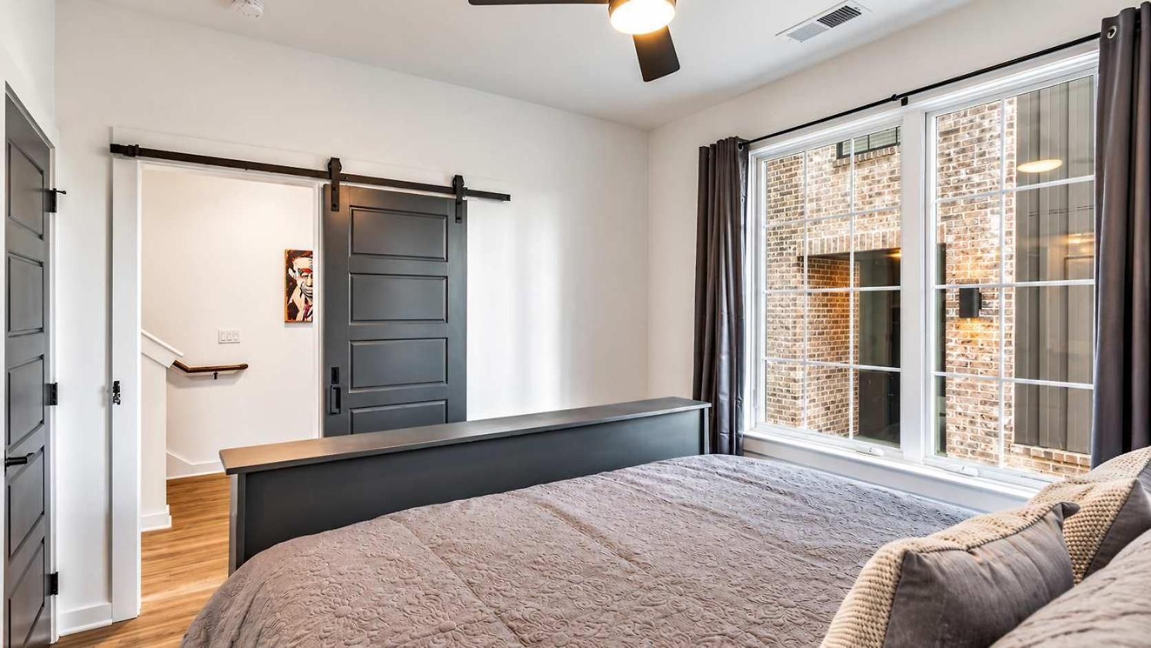 Johnny And June House - Walk To Bars Quick Uber To Downtown Holiday home