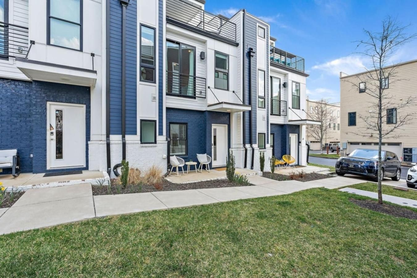 Holiday home Lucky 7 - Hip East Nash Townhouse & Rooftop Deck