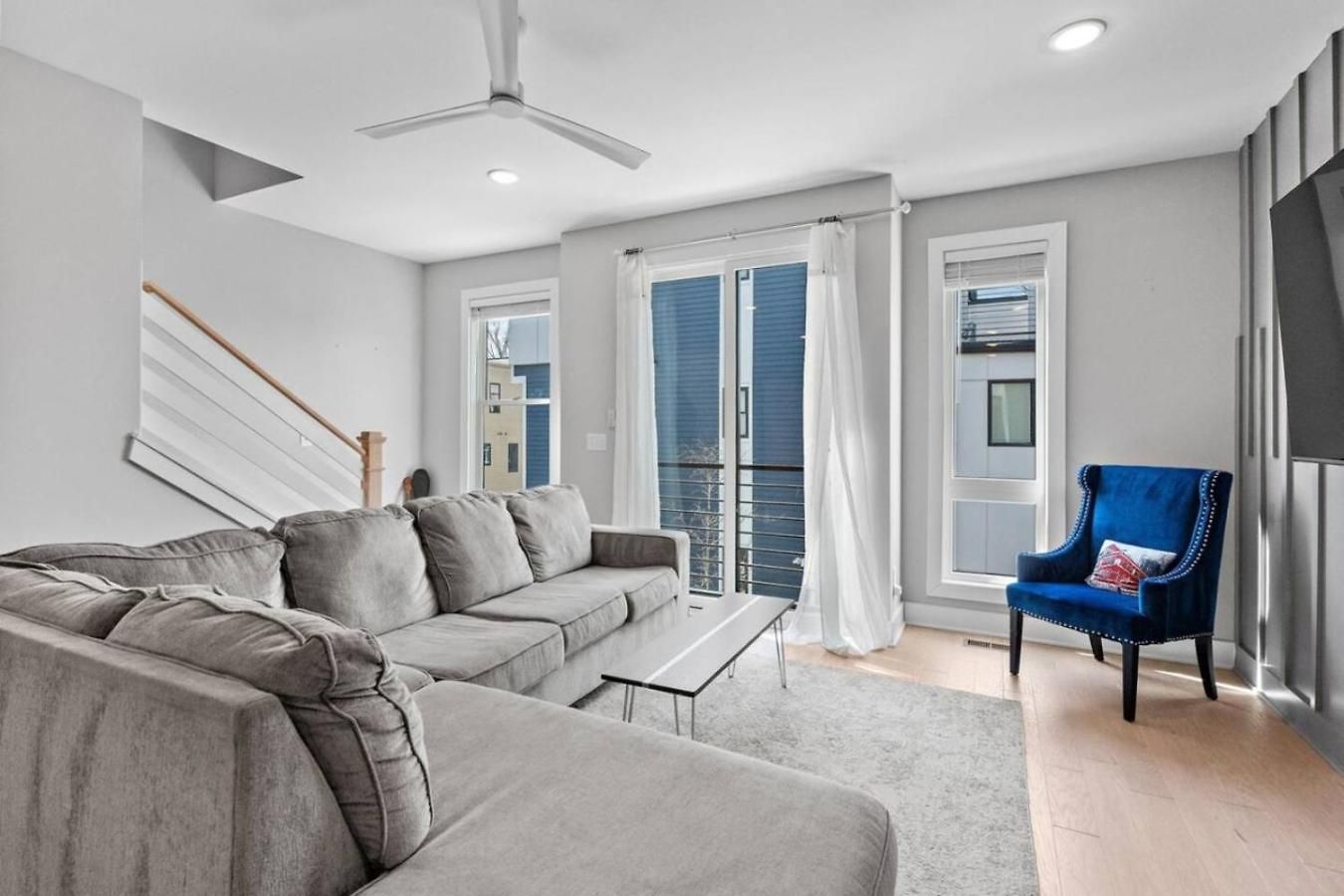 Lucky 7 - Hip East Nash Townhouse & Rooftop Deck